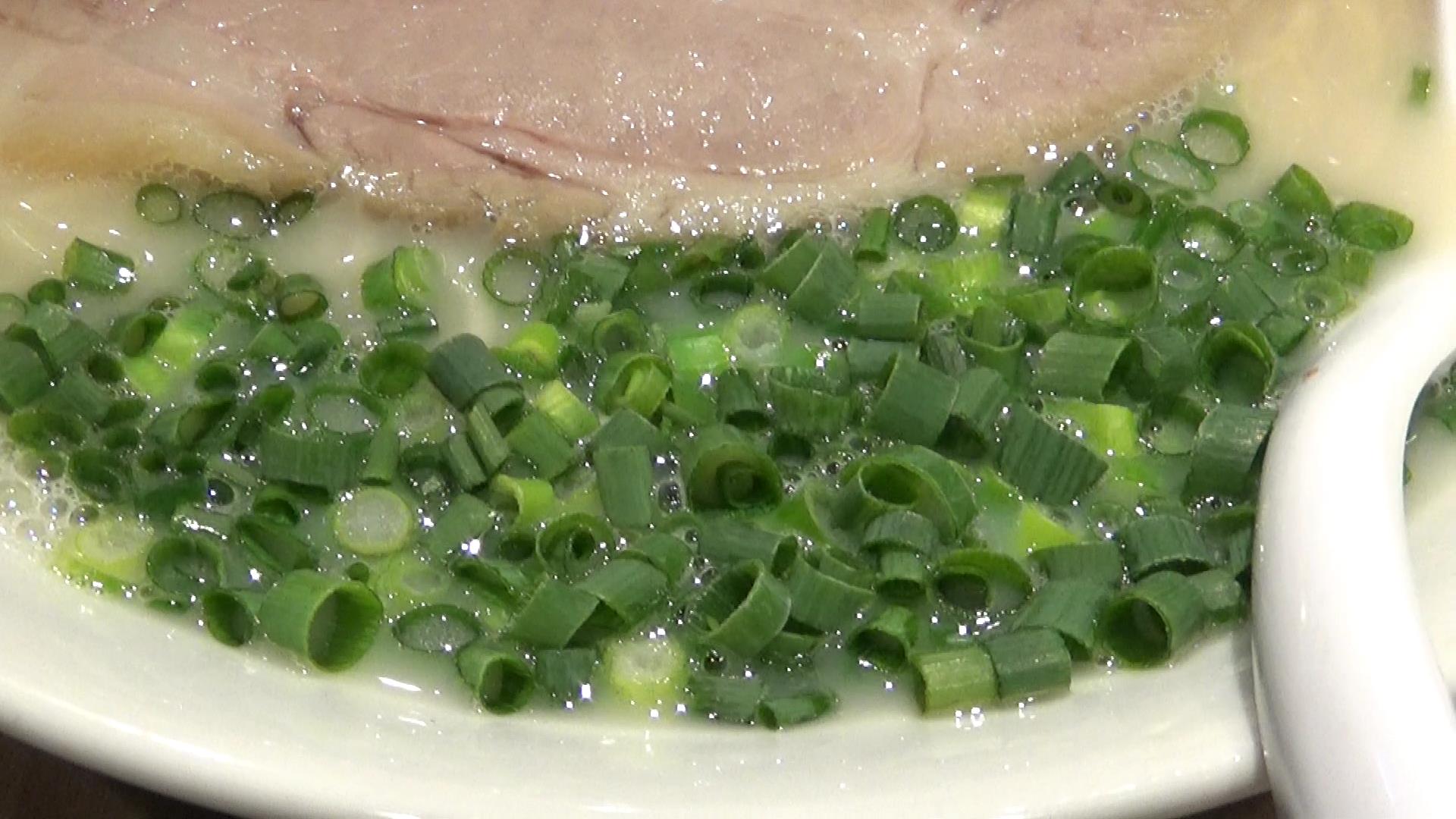麺屋菜々兵衛鶏白湯塩のネギ