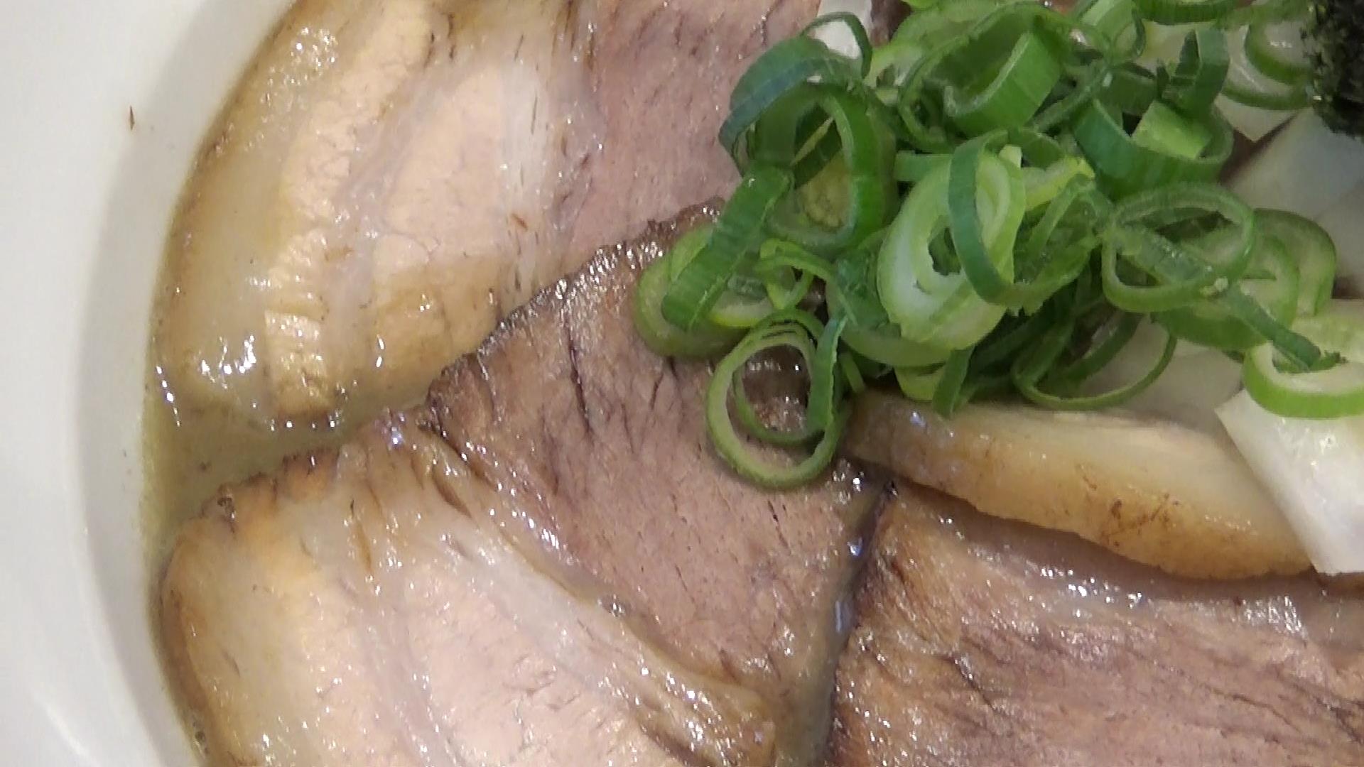 井さい特製濃厚煮干しラーメン具チャーシュー