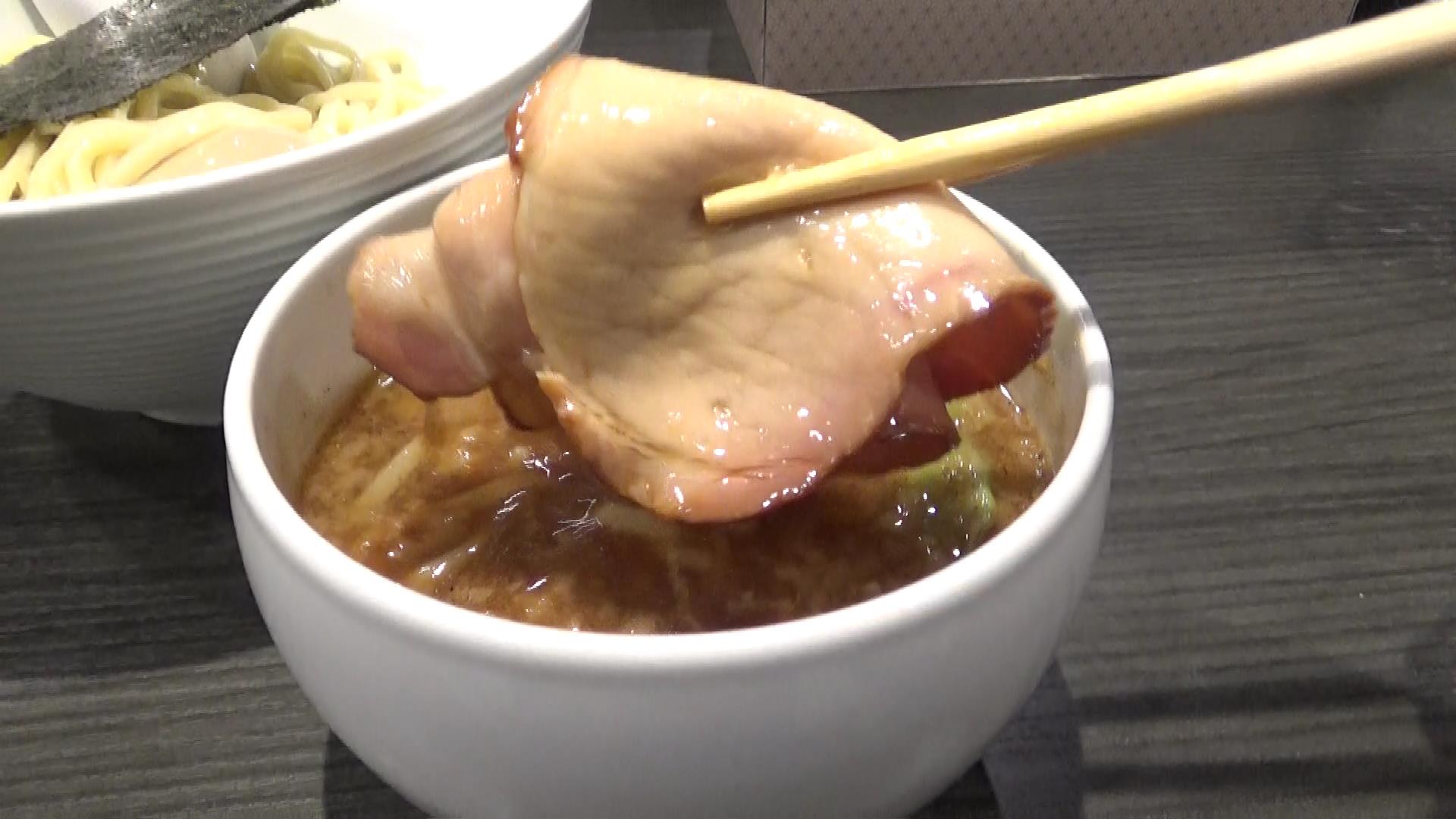 札幌Fuji屋醤油つけ麺チャーシュー2