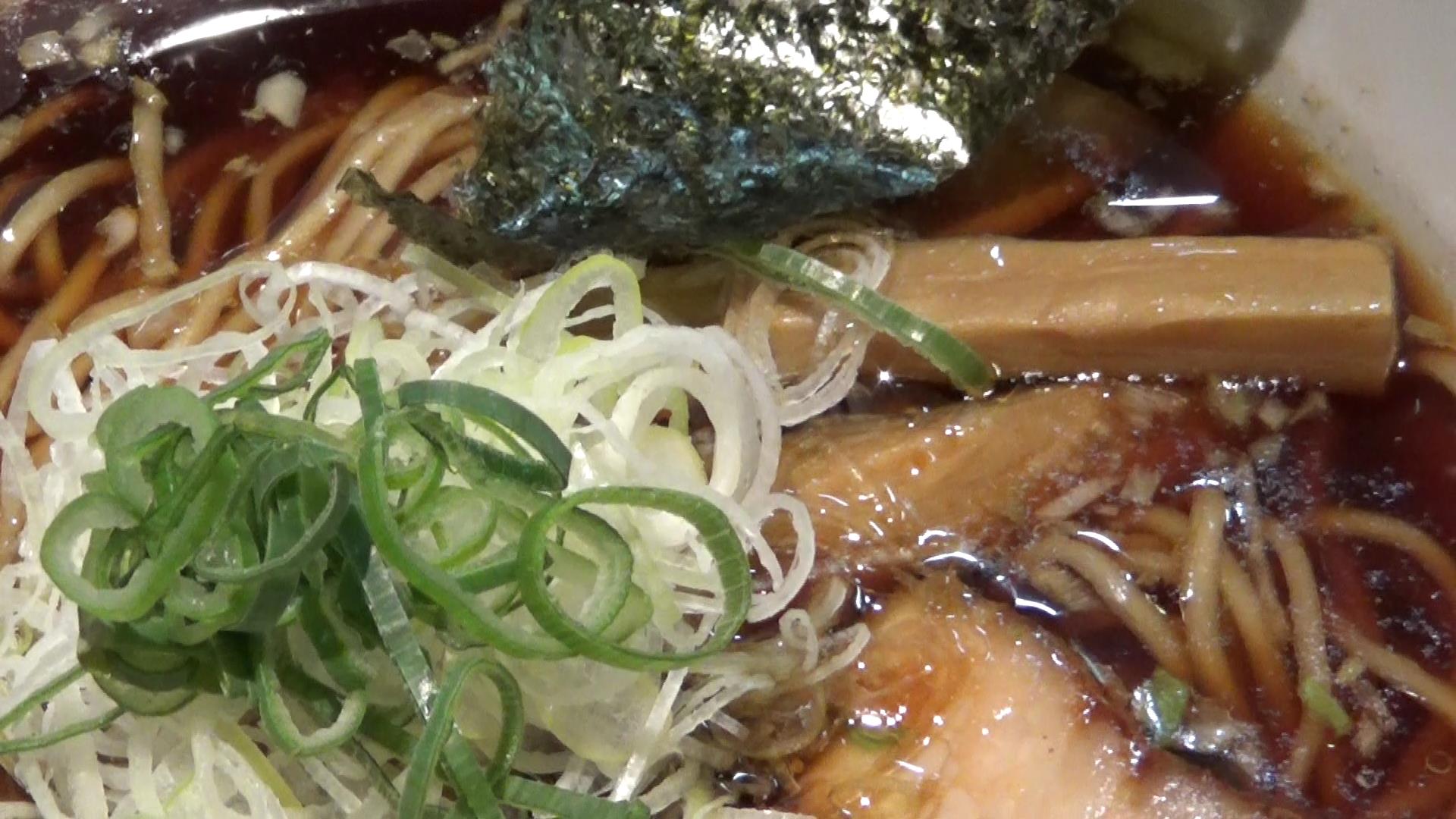 凡の風杉むら鶏出汁中華そばネギメンマ